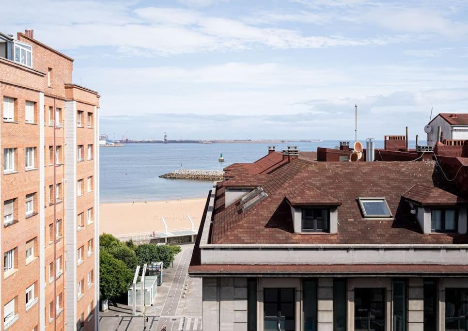 Myhousespain - Moderno Piso Frente Al Mar 希洪 外观 照片
